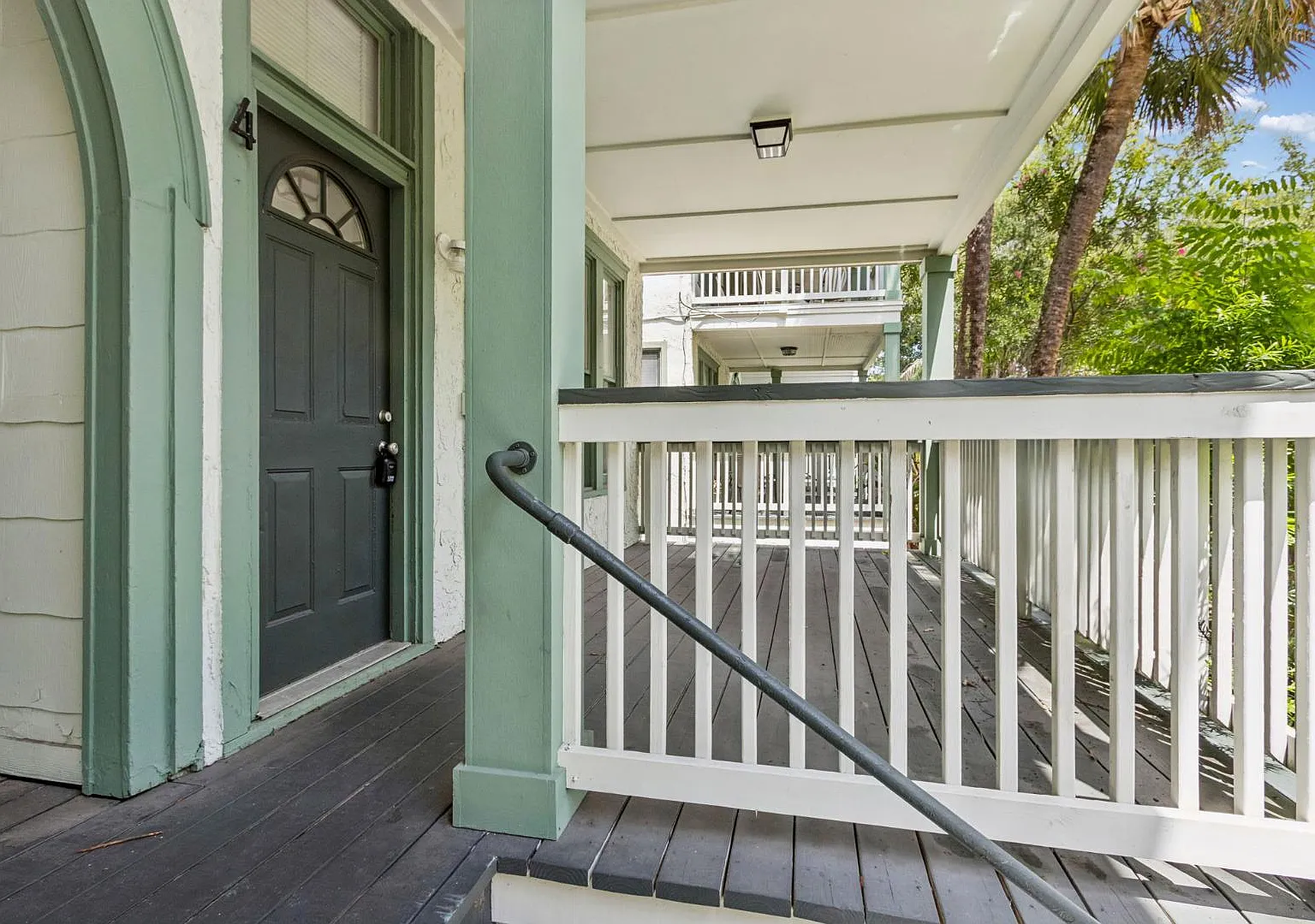 2749 Vernon Terrace - #4 — Photo 3