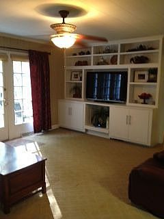 3rd image of 1500 Colonial Ave