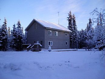 3rd image of 830 Shasta Dr