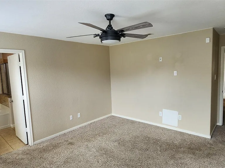8830 Summerset Meadow Ct — Photo 9