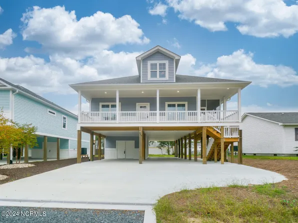 114 NW 13th Street, Oak Island, NC 28465