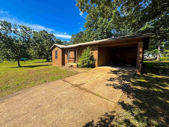 2nd image of 153 Sara Cir