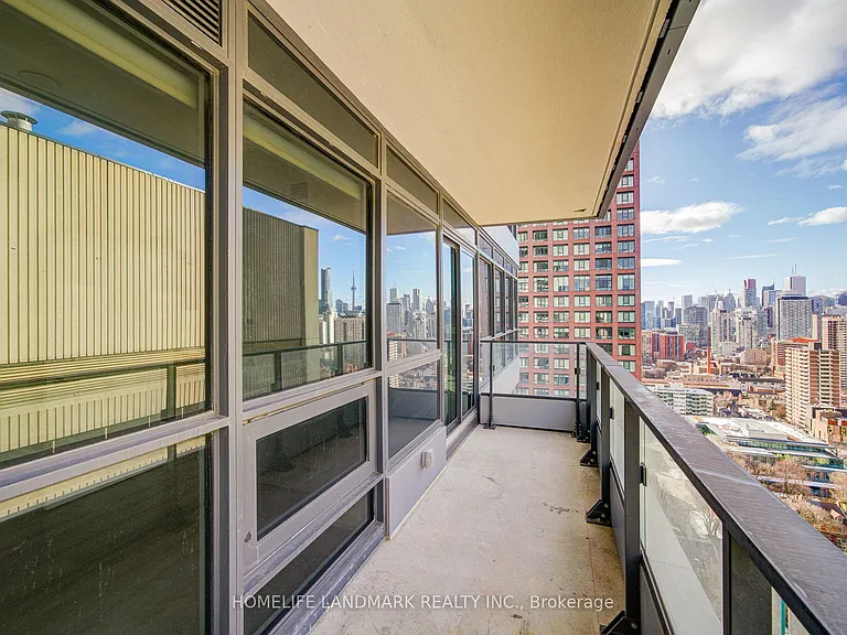 395 Bloor St E #2302 — Photo 33