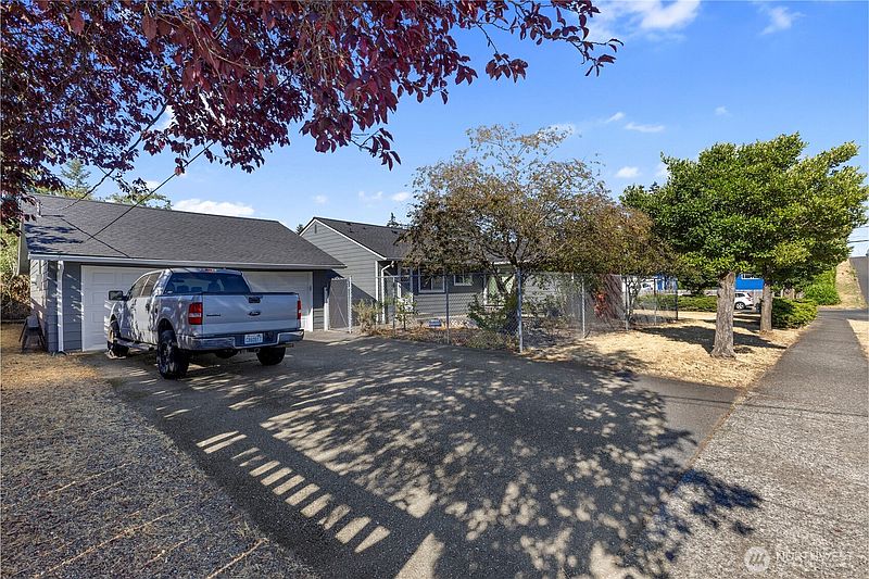 2nd image of 7374 S Alaska Street