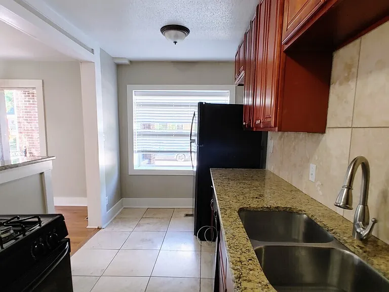 4328 Roanoke Pkwy #206 — Photo 11