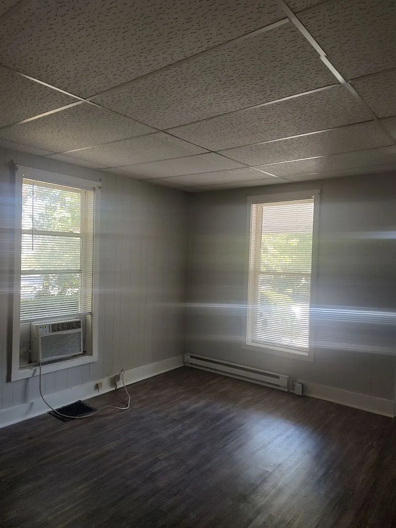 1206 S Madison St — Photo 3