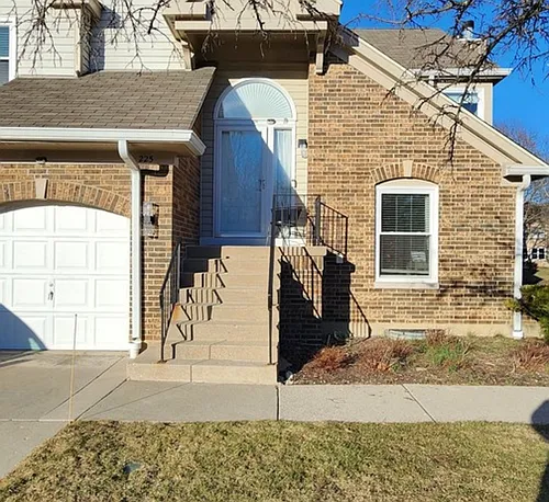 225 Willow Pkwy Photo 1