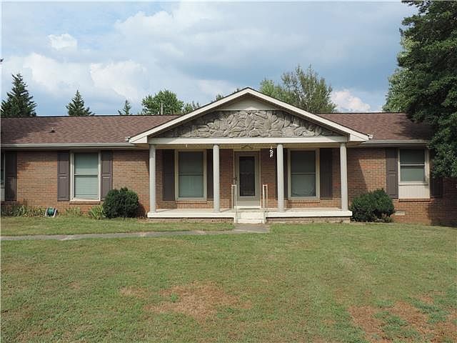 1st image of 205 Essex Dr