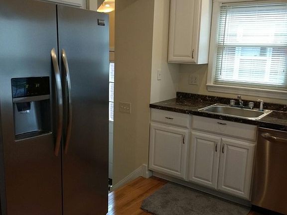 3rd image of 20646 Belvidere Ave