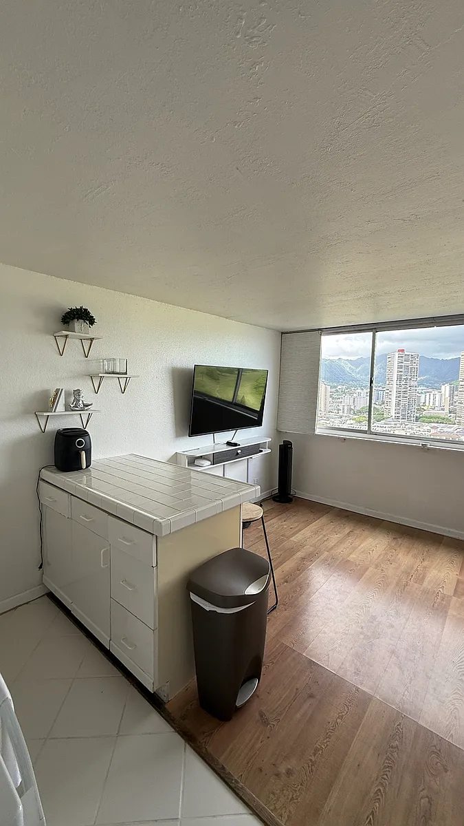 Building Photo - 2211 Ala Wai Blvd #2304