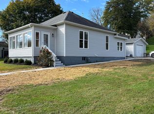 22 Madison St, Glouster, OH 45732