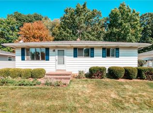 166 Lindsey Rd, Munroe Falls, OH 44262
