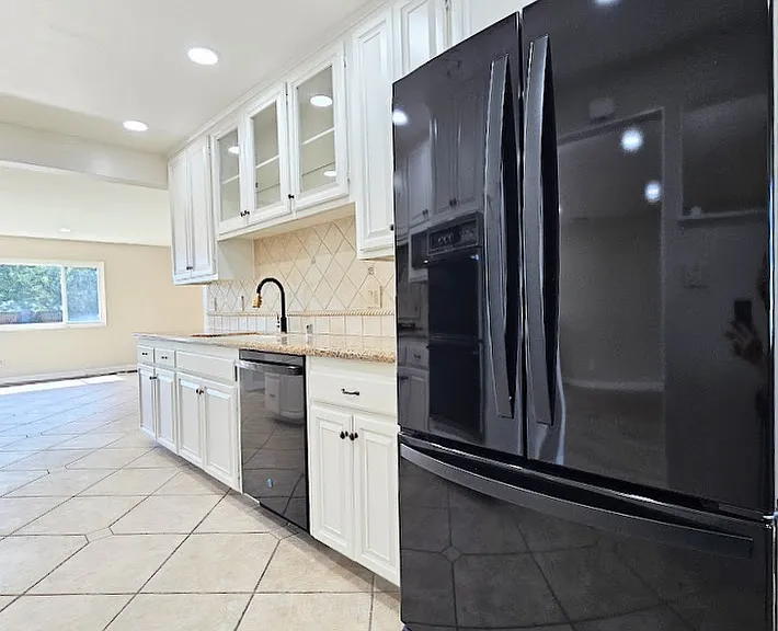 5424 Lodi St — Photo 12