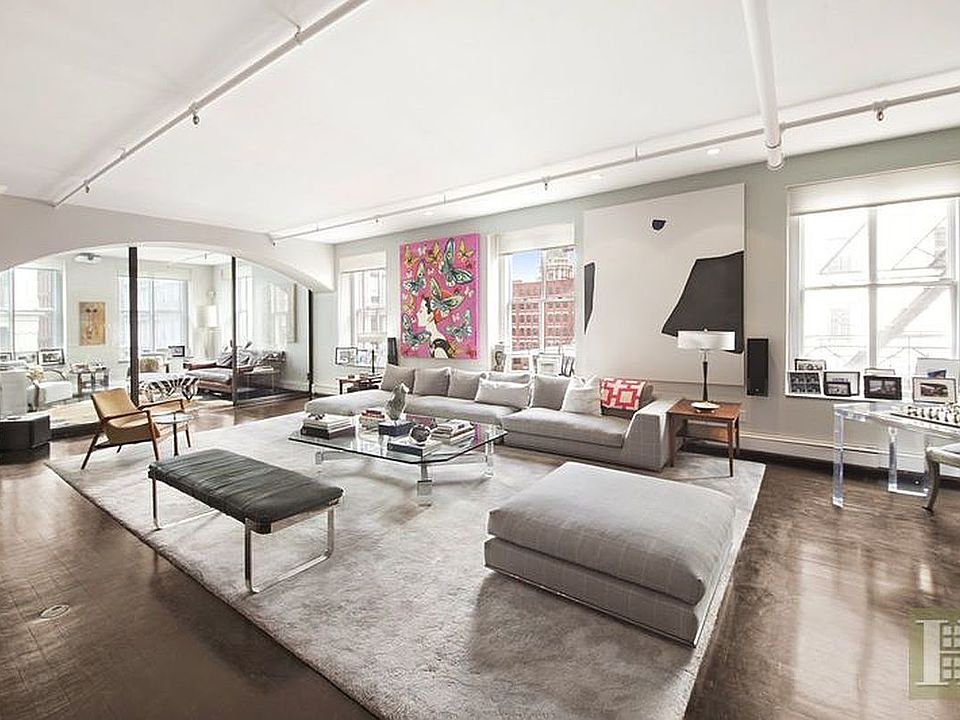 1st image of 129 Grand St #4THFLR