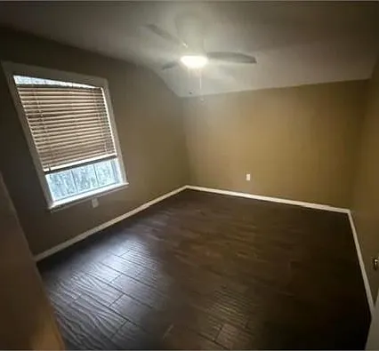 1530 Salem Dr — Photo 22