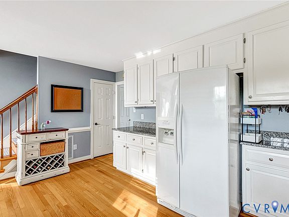 5th image of 9140 Odey Dr