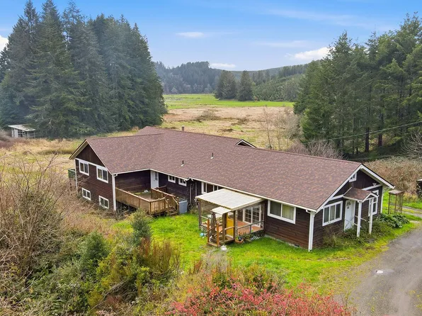 67714 N Bay Rd, North Bend, OR 97459