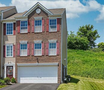 1212 Gneiss Dr, Mc Donald, PA, 15057