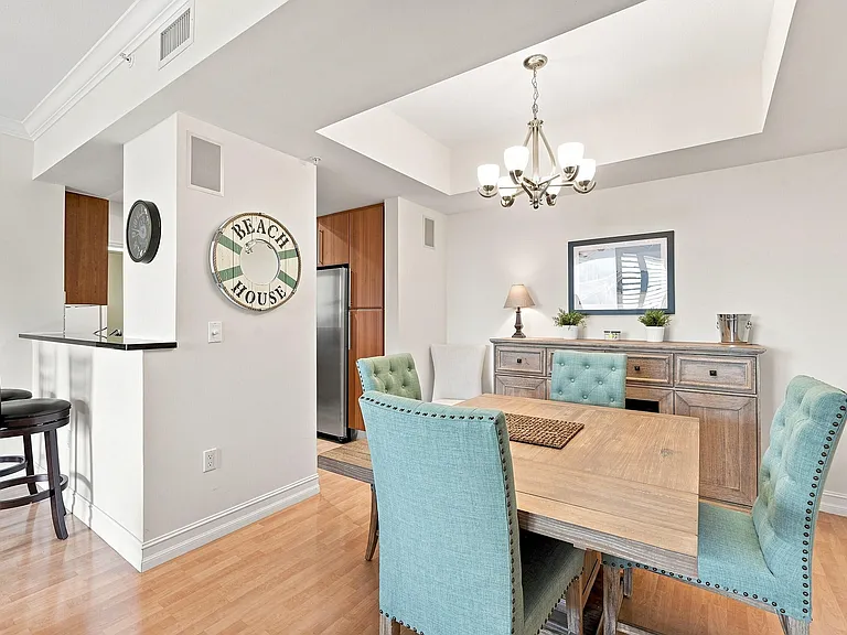 101 SE 20th Ave #501 — Photo 8