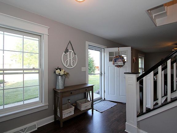 2nd image of 400 Ivy Glen Ct