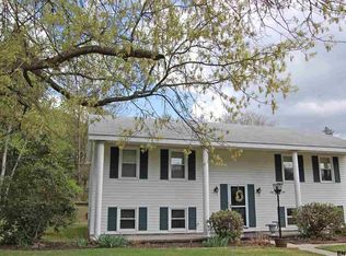 30 Oxford Cir, Troy, NY 12180