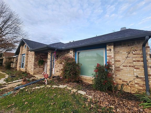 3rd image of 3112 Canterbury Ln
