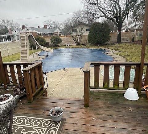4th image of 316 Chesney St