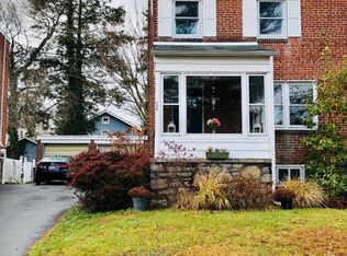 260 E Avon Rd, Brookhaven, PA 19015