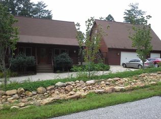 532 Sweetbriar Rd S, Lake Lure, NC 28746