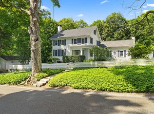 33 Hat Shop Hill Rd, Bridgewater, CT 06752