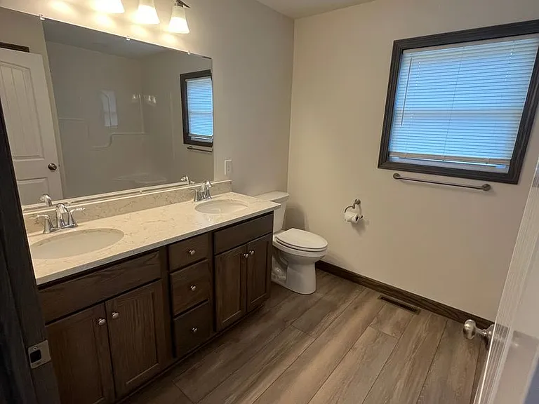 786 Glory Dr — Photo 11