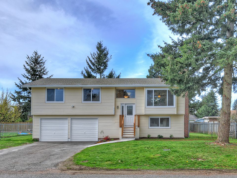 1st image of 17210 6th Ave E
