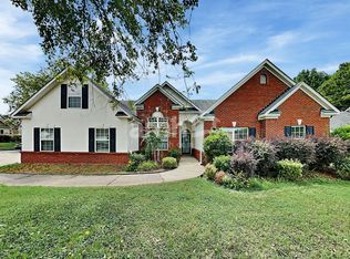 1351 Tumblerock Ct, Loganville, GA