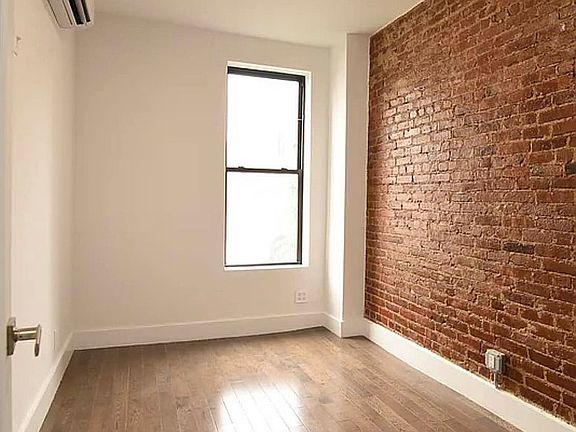 2nd image of 36 W 119th St #6