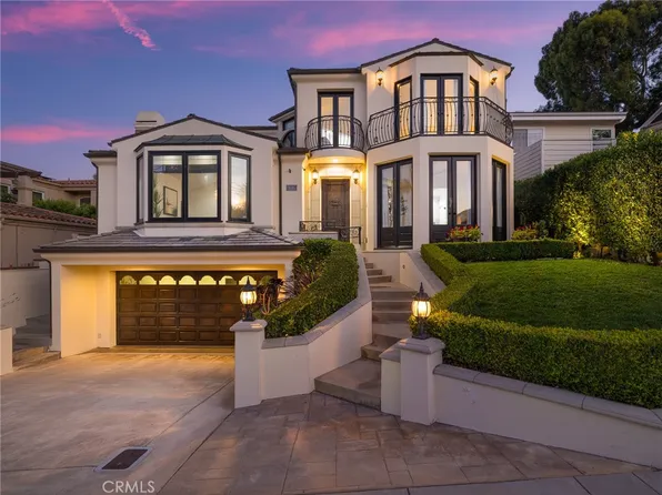 1616 Voorhees Ave, Manhattan Beach, CA 90266