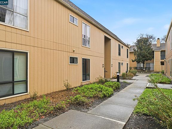 3rd image of 9025 Alcosta Blvd APT 259