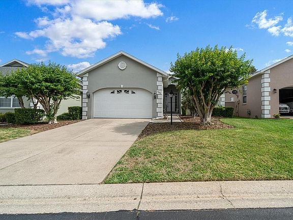 2nd image of 3003 SW 41st Pl