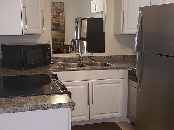 Stainless fully equipped kitchen