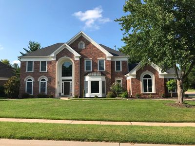 15805 Stonebriar Manor Dr, Chesterfield, MO, 63017