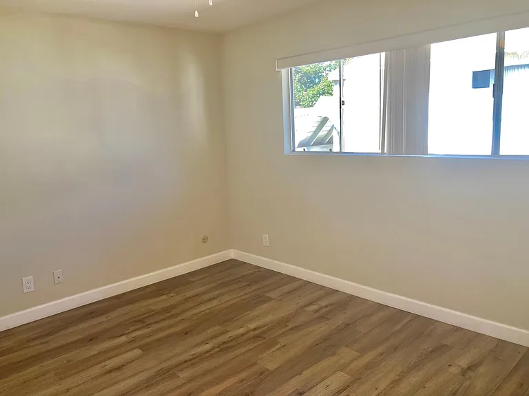 320 North Monterey Street — Photo 19