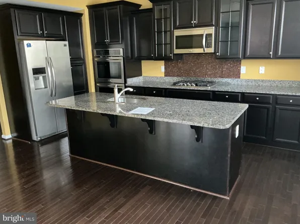 2606 Saint Nicholas Way, Lanham, MD 20706
