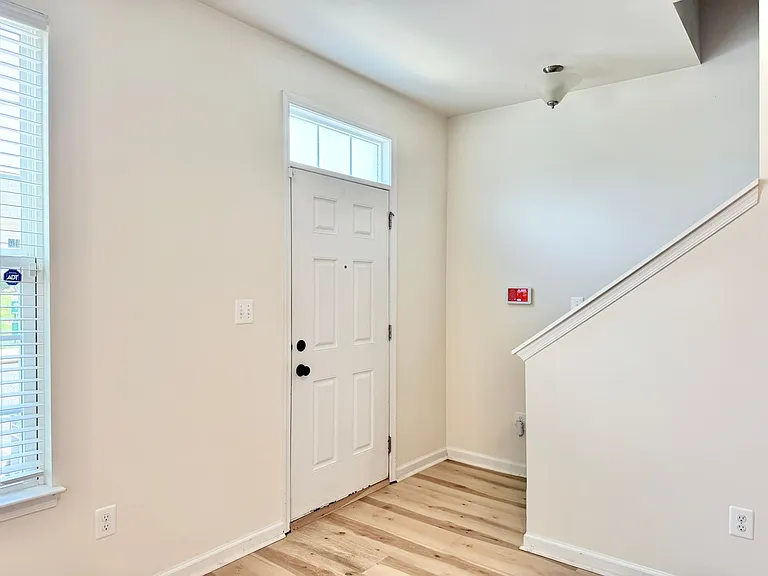 127 Streamview Dr — Photo 12