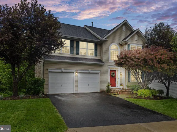 7662 Swallow Rd, Sykesville, MD 21784