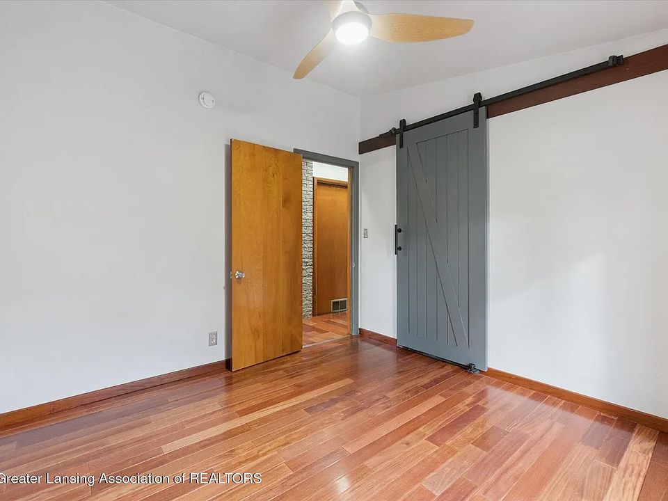 1st image of 3624 W Arbutus Dr