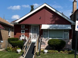 10553 S Calumet Ave, Chicago, IL 60628