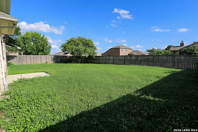 305 Maple Way — Photo 38