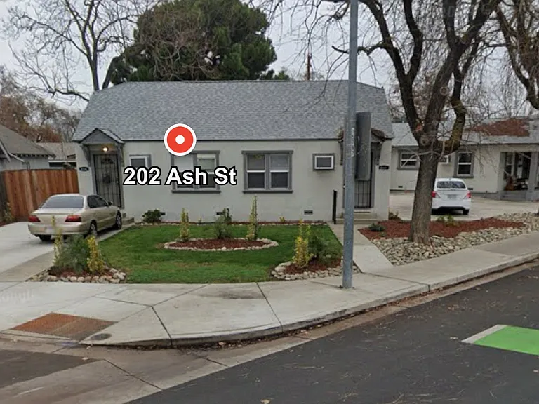 217 Paradise Ave #202 — Photo 4