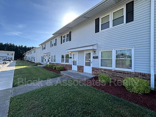 522 S Cherry St Photo 1