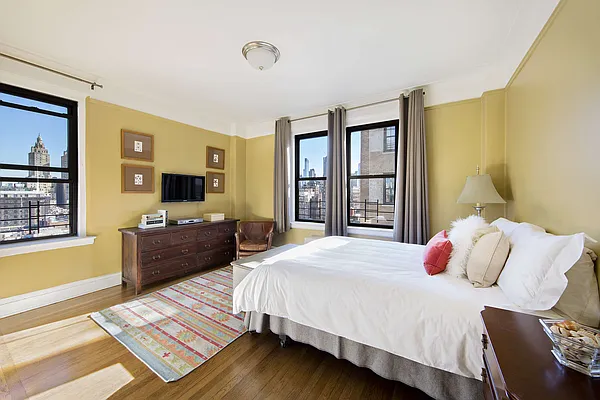 Sold by Town Residential | media 10
