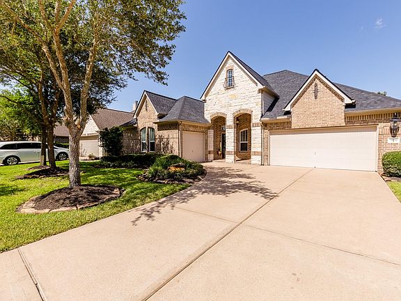 3rd image of 3314 Dancing Creek Ln